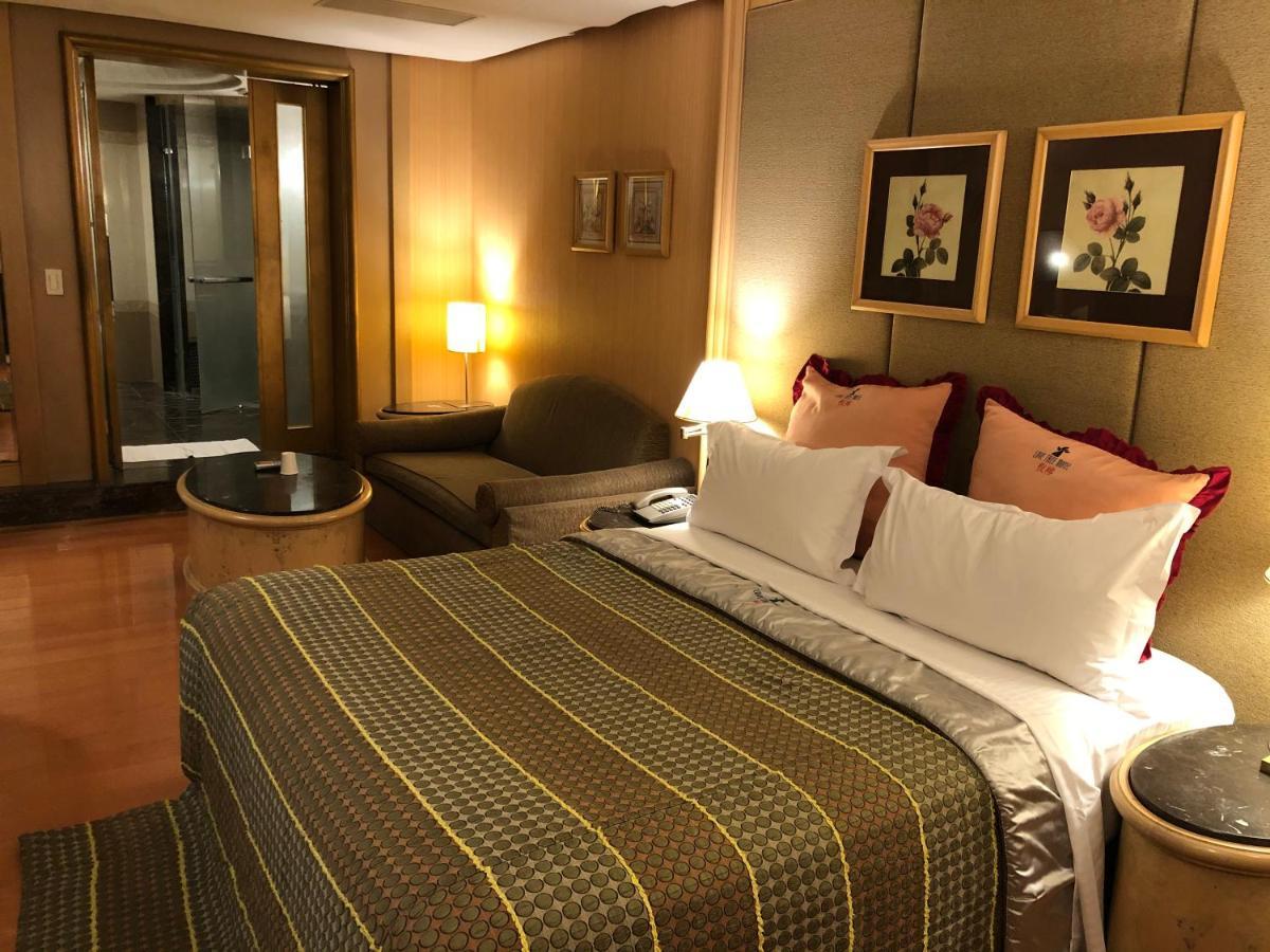 Love Tree Motel Taipei Luaran gambar