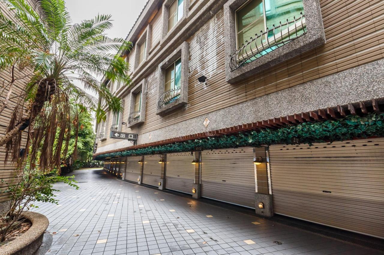 Love Tree Motel Taipei Luaran gambar