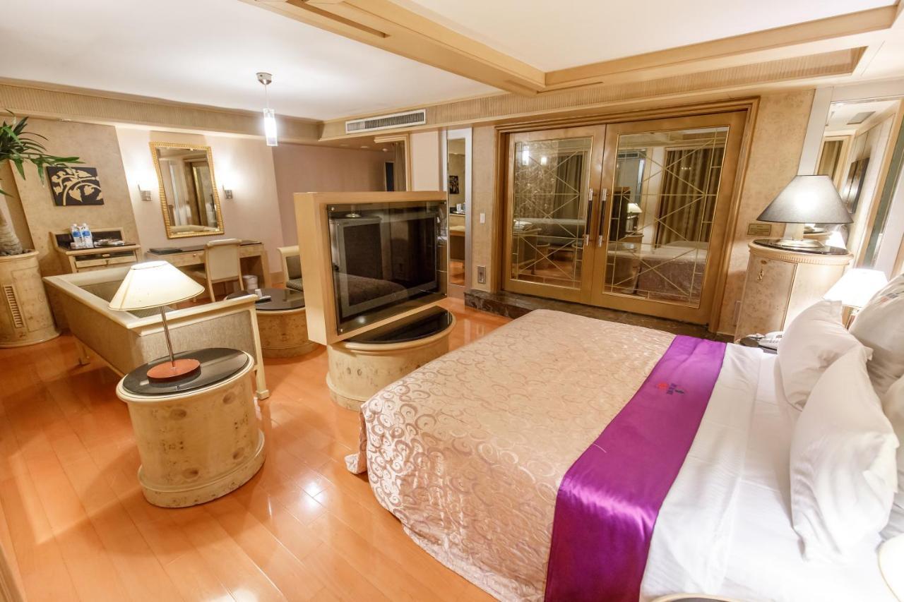 Love Tree Motel Taipei Luaran gambar